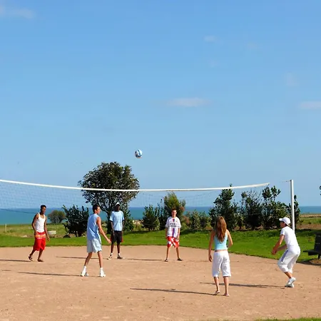 Res Normandie Les Roses For 4 People * Veules-les-Roses